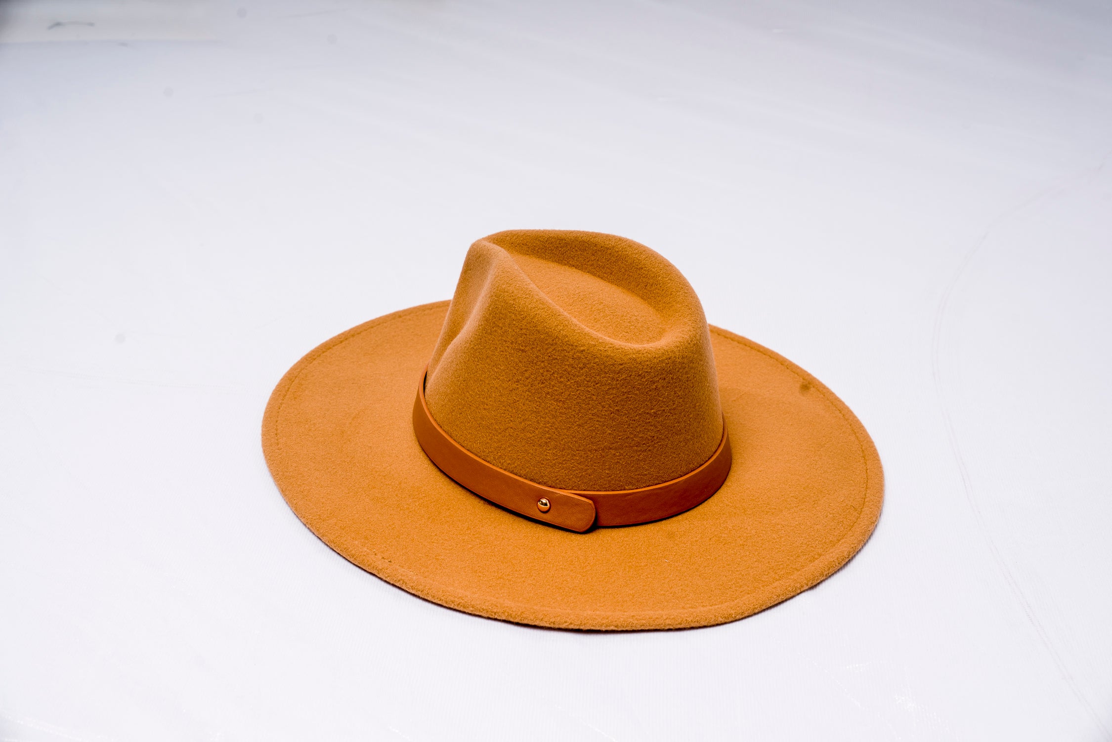 Chic Trimmed Buckled Leather Belt Fedora Hat - camel - MLH Online