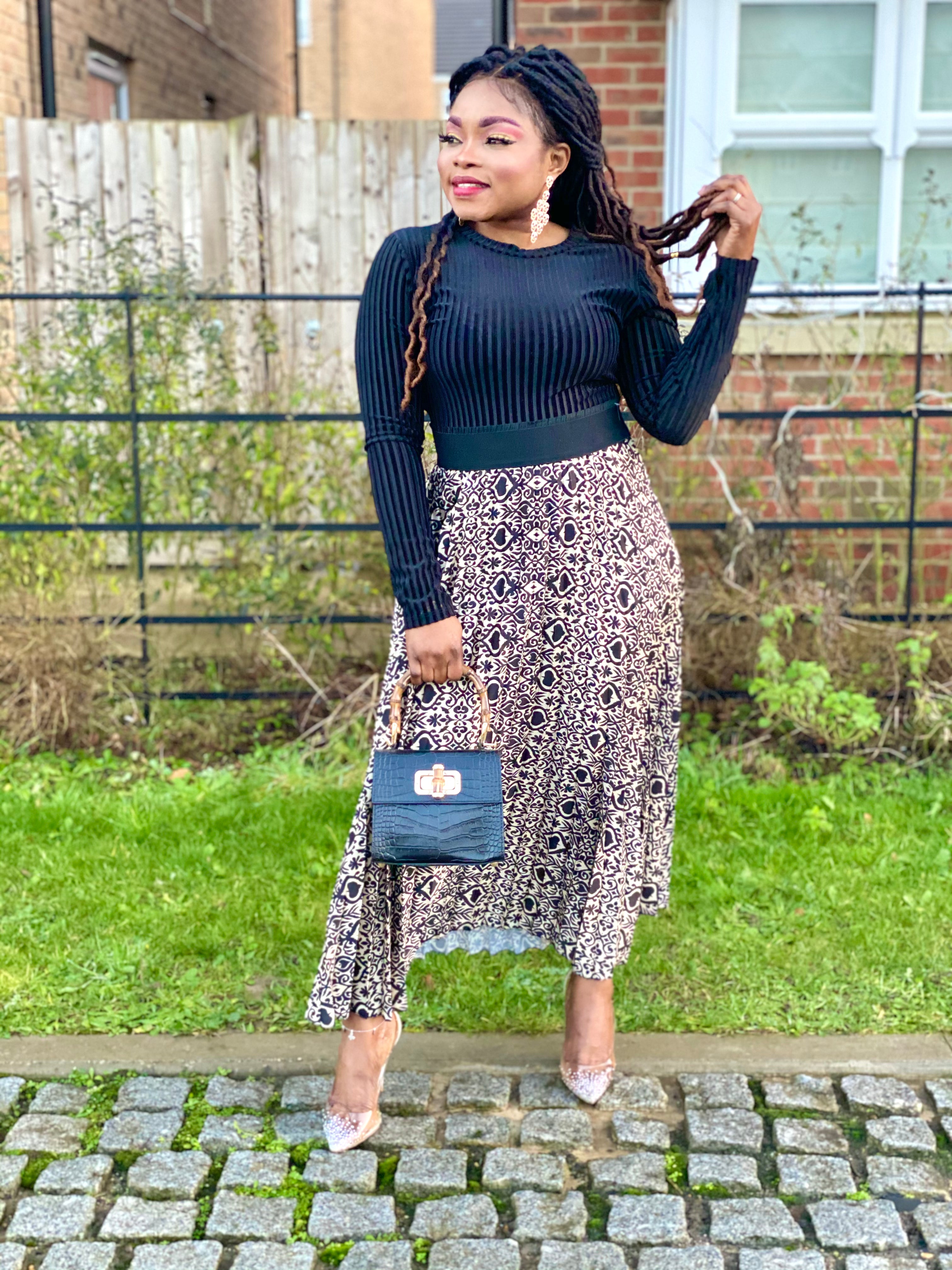 Pleated skirt uk online outlet