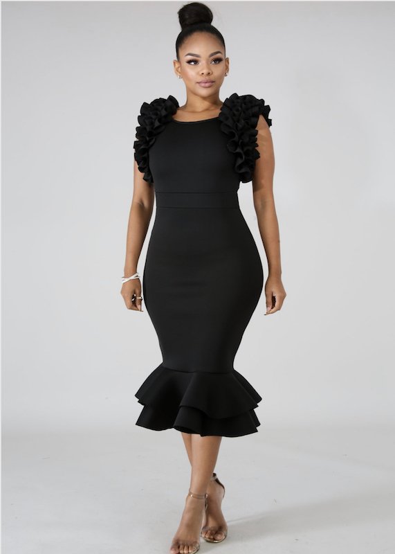 Pleats Body-Con Dress - Black / Large - MLH Online